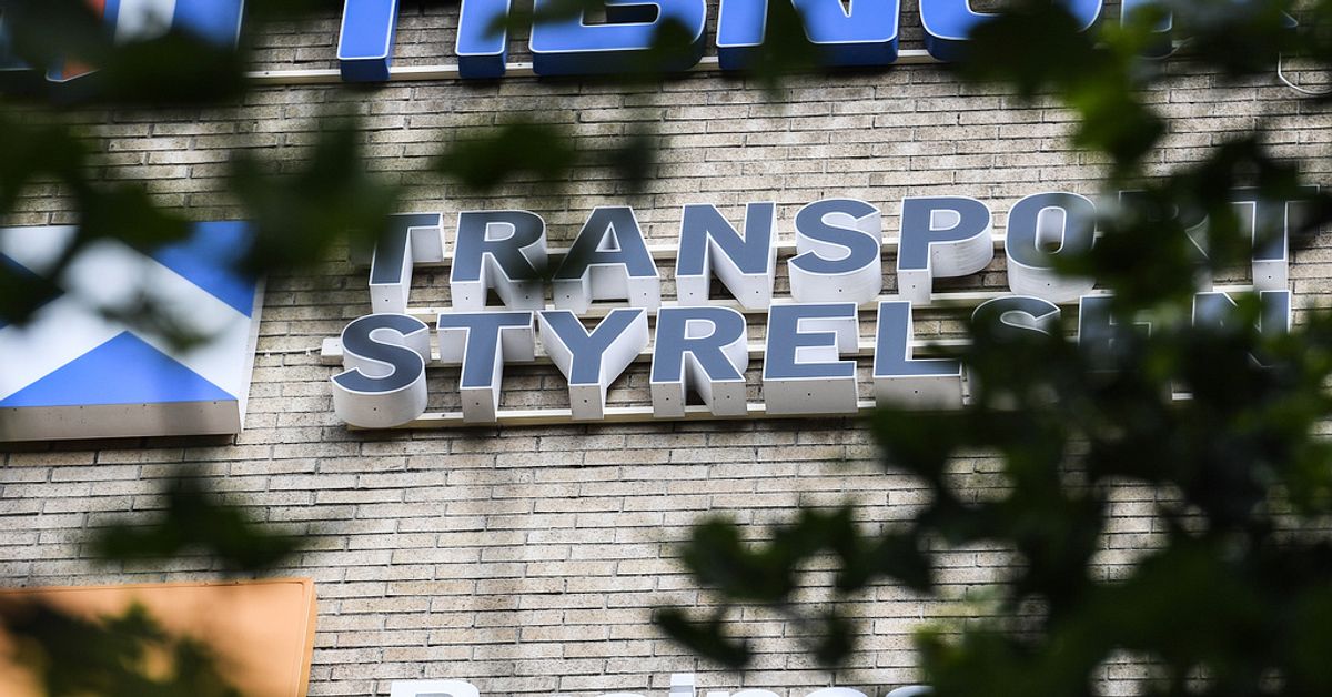 Transportstyrelsen överklagar beslut om Teslas registreringsskyltar
