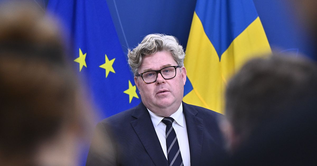 Str&ouml;mmer (M) samlar partier om g&auml;ngbrott &ndash; diskuterar &aring;terkallat medborgarskap