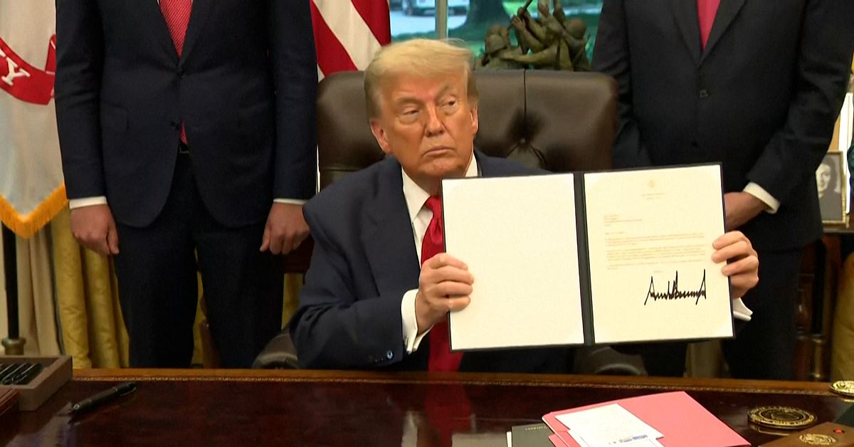 Experter: Fredsavtal kan både gynna och skada Trump