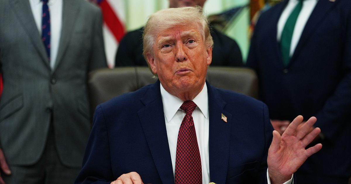 Trump: USA har attackerat iranskt fartyg