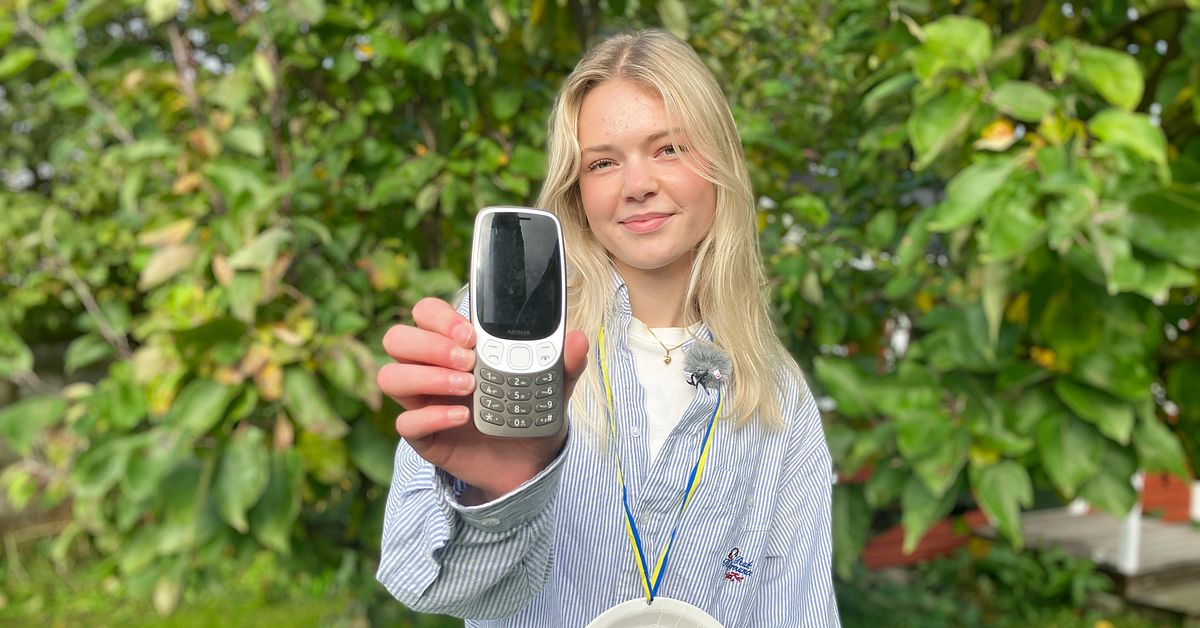 Tröttnade på skärmtid – Emma, 18, bytte till knappmobil