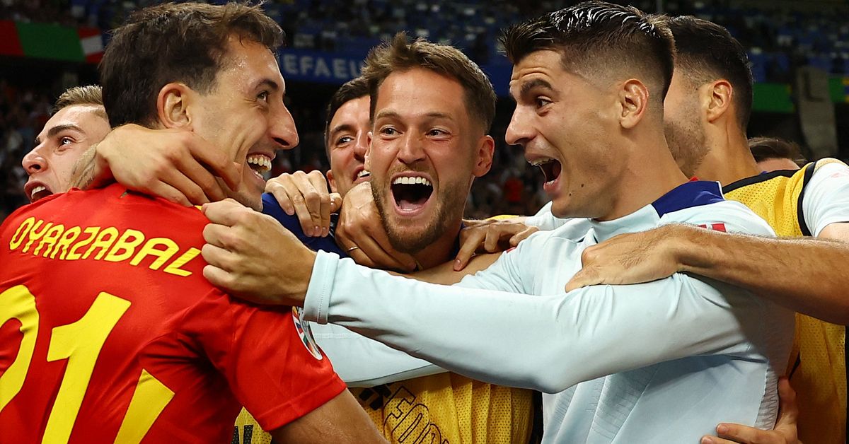 サッカー：スペインはミケル・オヤルサバルの終盤のゴールでイングランドに勝ち、EC金メダルを獲得