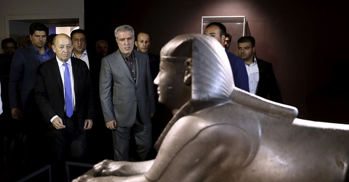 Iran stänger alla museer