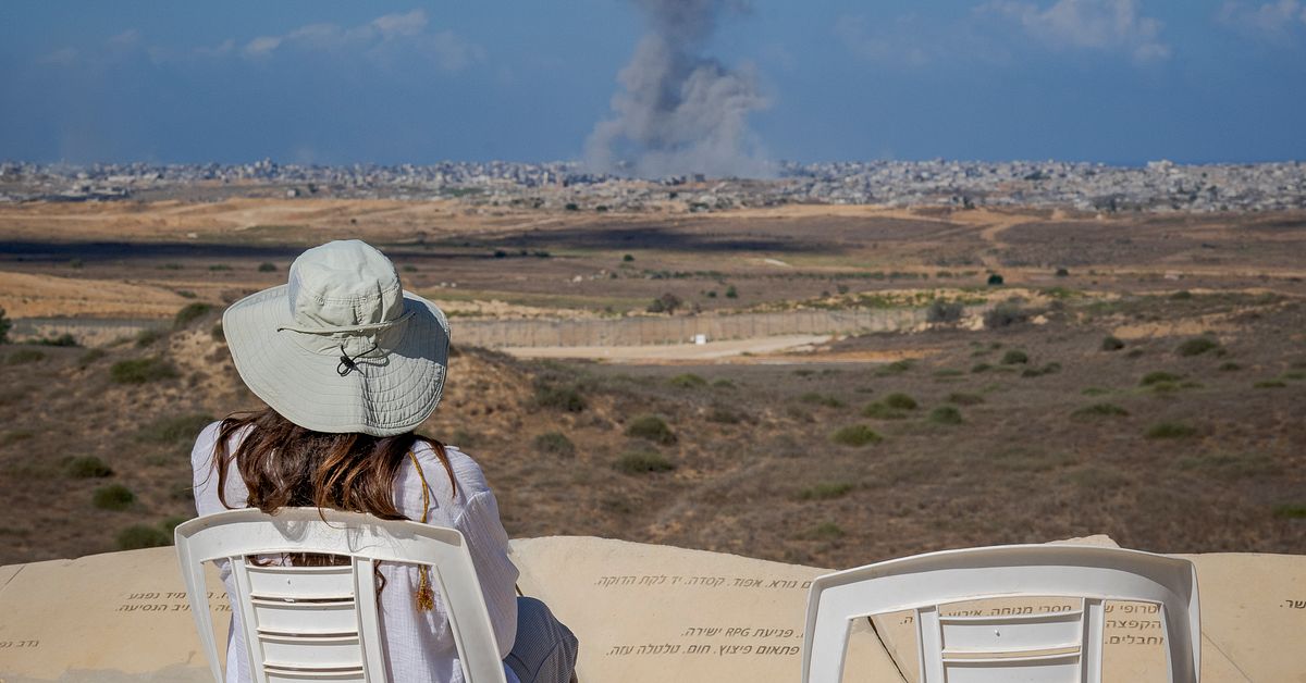 Plaststolen framf&ouml;r Gazas r&ouml;kpelare vann &Aring;rets bild 2025