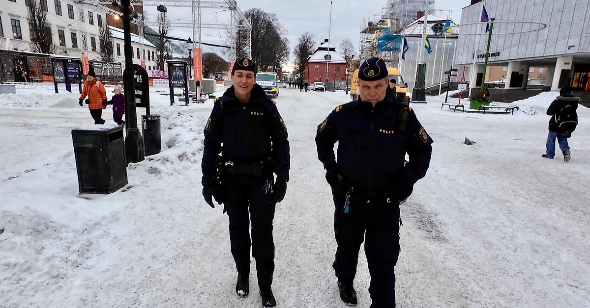 Polisens nya arbetss&auml;tt i S&ouml;rmland: Utredare patrullerar i uniform