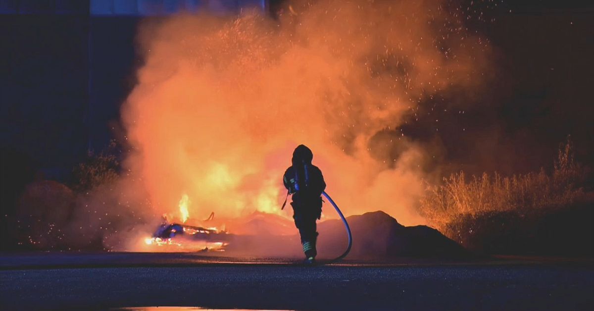 Tv&aring; husvagnar nedbrunna i&nbsp;natt &ndash; polisen misst&auml;nker skadeg&ouml;relse