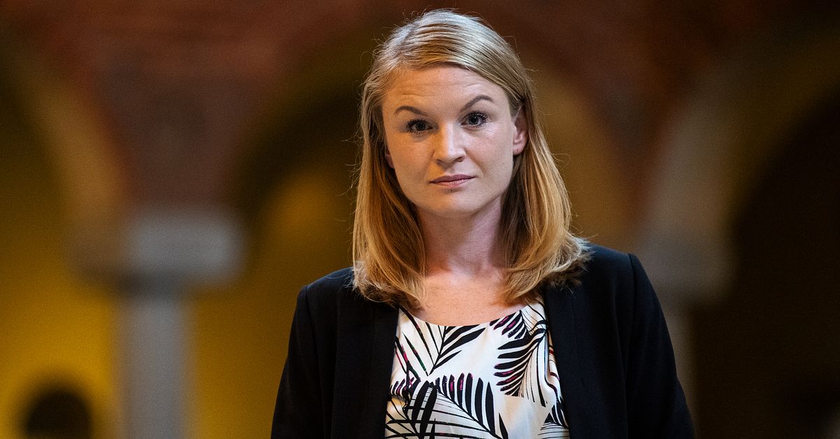 Stockholms vänstertopp Clara Lindblom avgår