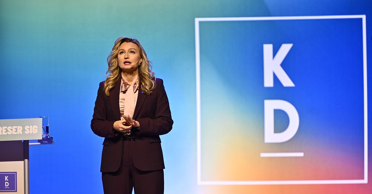 Ebba Busch håller tal på KD:s riksting