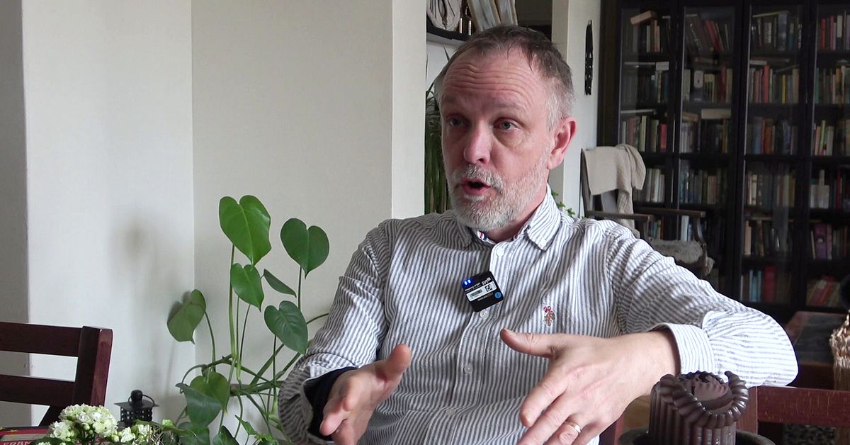 F&ouml;rfattaren om spioner i Sverige: &rdquo;Man s&ouml;ker besvikna personer&rdquo;