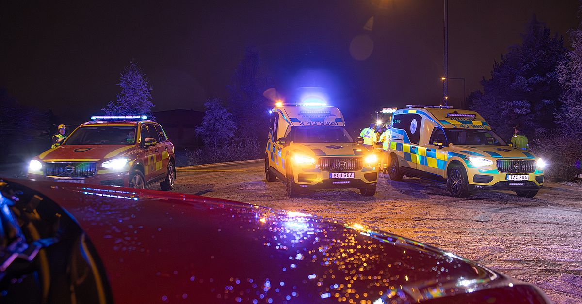 Två personer till sjukhus efter olycka utanför Aneby