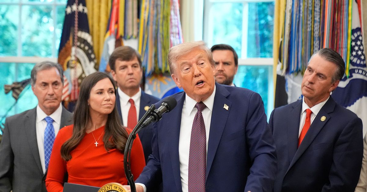 Trump: USA har sänkt knarkbåt från Venezuela