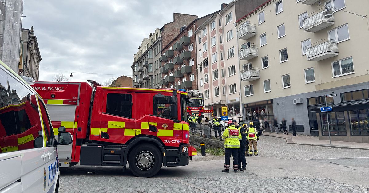 Man förd till sjukhus efter lägenhetsbrand i Karlskrona