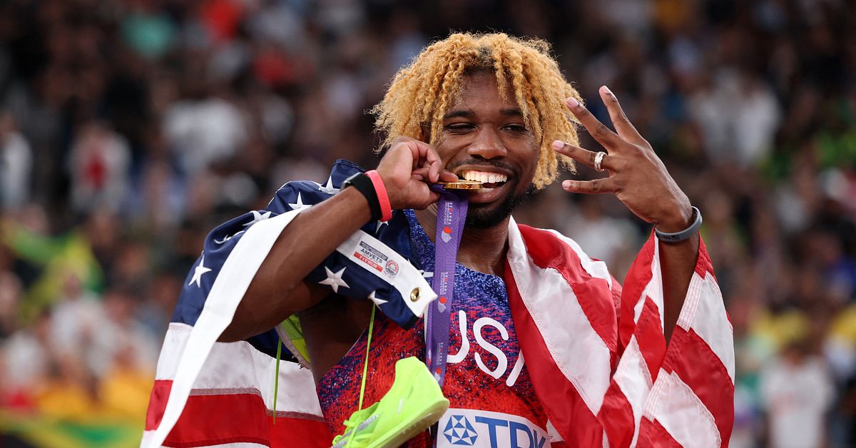 Noah Lyles tog sitt fjärde raka VM-guld på 200 meter