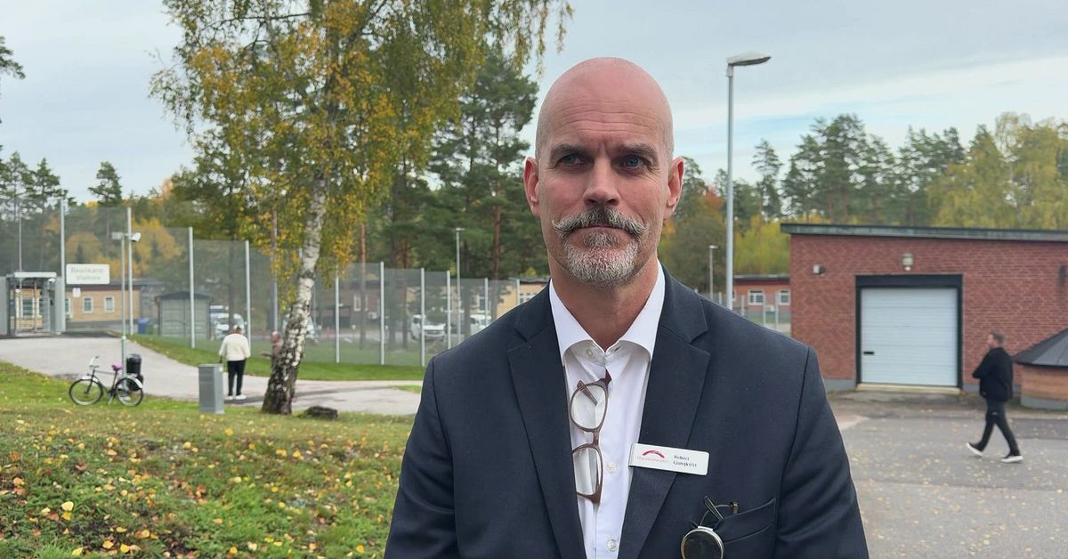 Uppgifter: Polisen stoppas n&auml;r Migrationsverkets f&ouml;rvar &auml;r fulla
