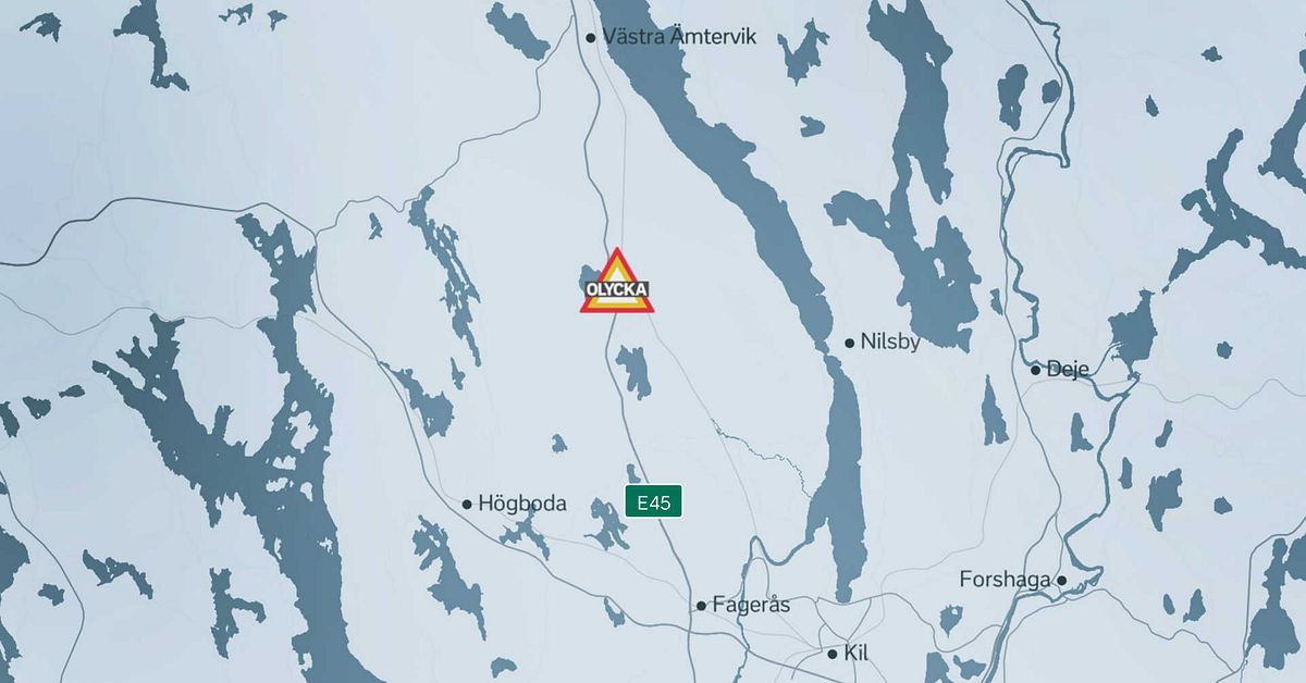 Olycka på E45 norr om Kil – två till sjukhus efter frontalkrock