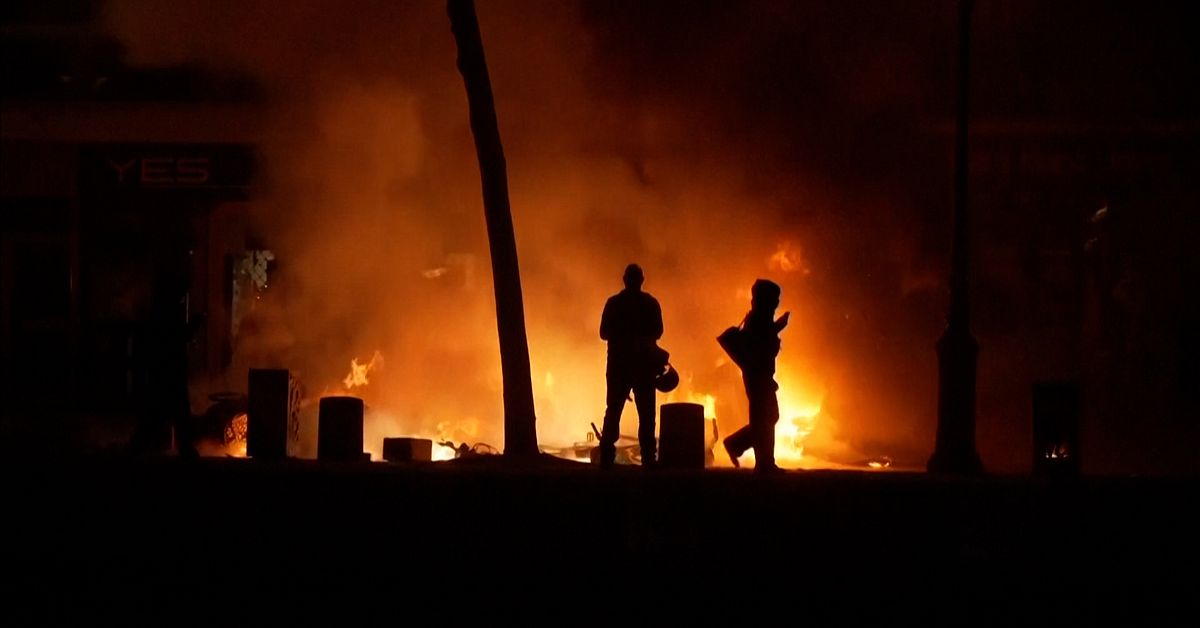Paris åklagarmyndighet: över 700 i förvar efter helgen – Efter ...