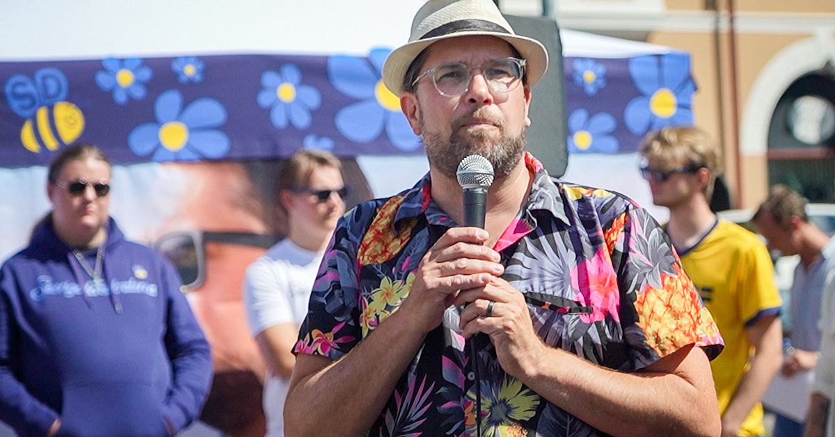 SD vill att alla lagar landsbygdstestas &ndash; inledde valturn&eacute; i S&ouml;derk&ouml;ping