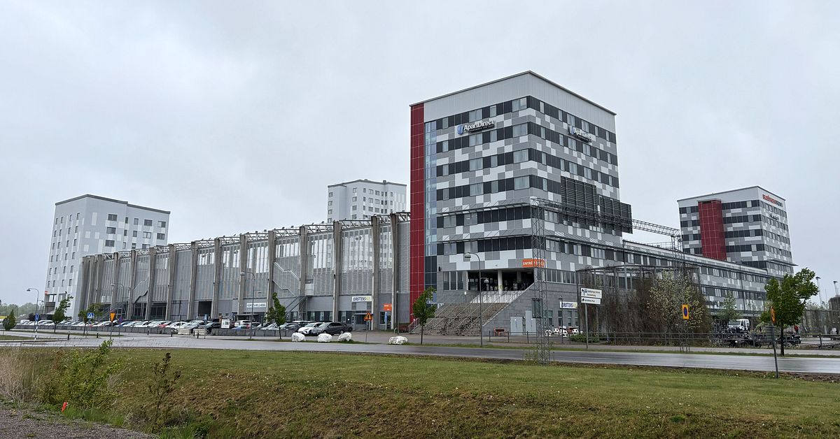 Fotbollsarenan i Link&ouml;ping s&auml;ljs i m&aring;ngmiljonaff&auml;r