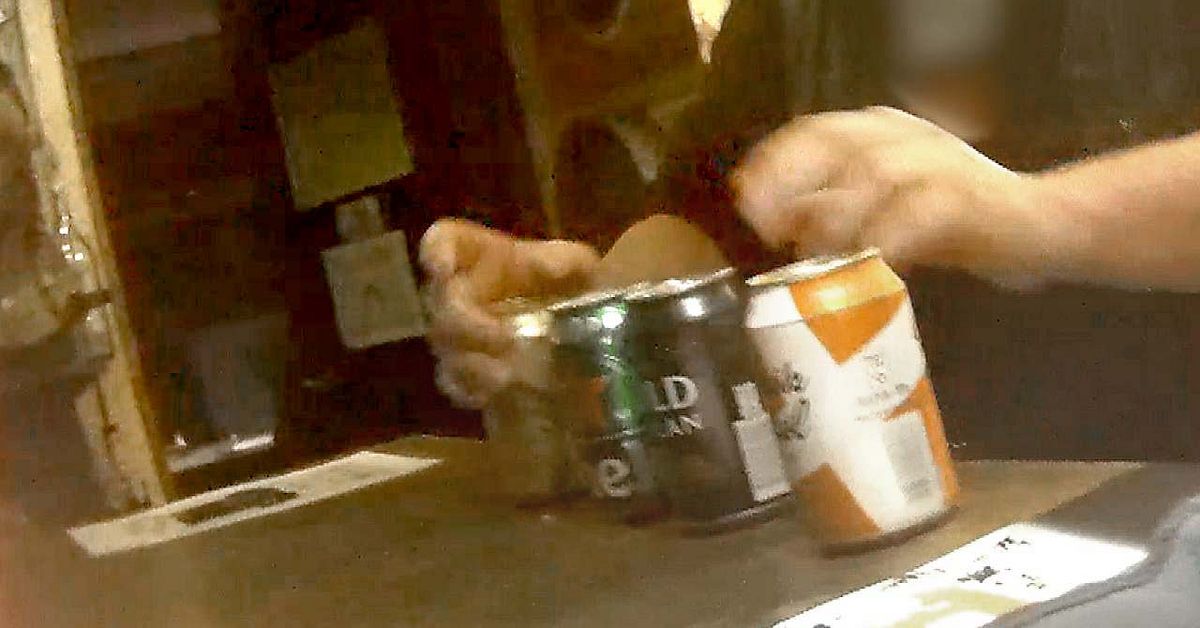 Svartpub drivs hemma hos lokala SD-toppen i Skinnskatteberg