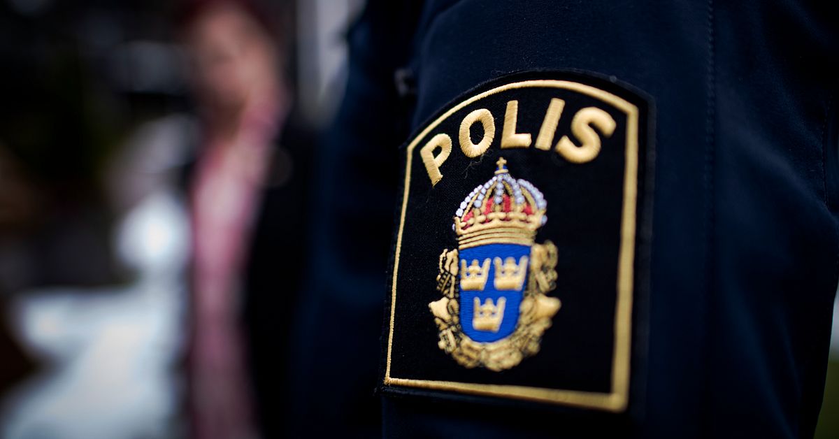 Polis i Sk&aring;ne avst&auml;ngd &ndash; misst&auml;nks ha sexchattat om barnv&aring;ldt&auml;kter