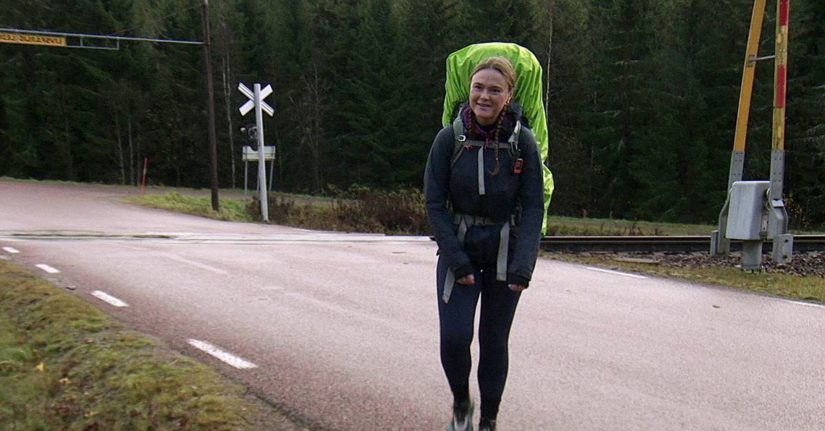 Kit, 30, var hemlös och drogberoende – nu vandrar hon för att rädda andra