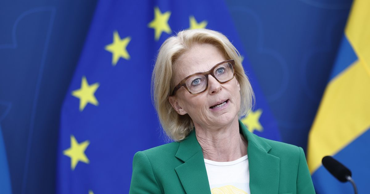 Finansministern presenterar ny ekonomisk prognos