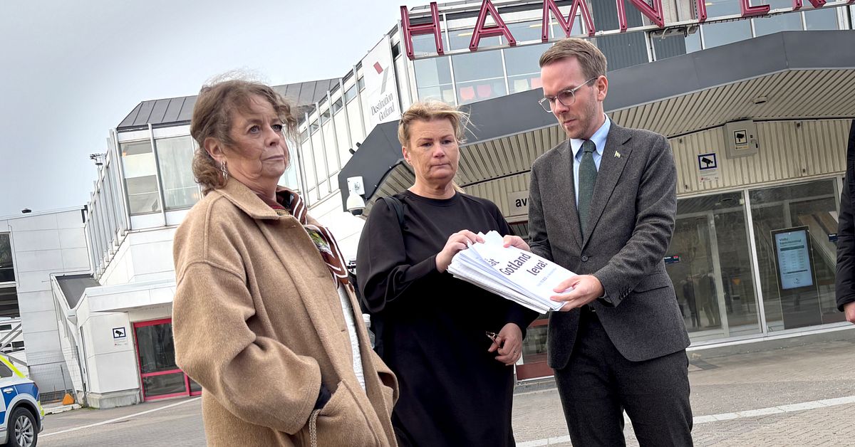 Inga tydliga besked om s&auml;nkta f&auml;rjepriser fr&aring;n ministern &ndash; &rdquo;Arg och besviken&rdquo;