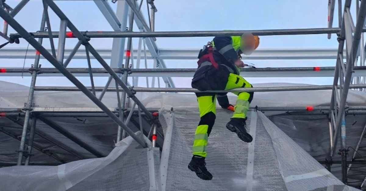 H&auml;r jobbar Stegra-arbetare p&aring; h&ouml;g h&ouml;jd utan fallskydd