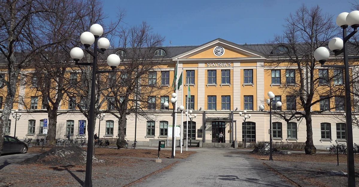 Ume&aring; kommun om brottsmisstankar mot skolanst&auml;lld: &rdquo;K&auml;nner enorm ilska&rdquo;