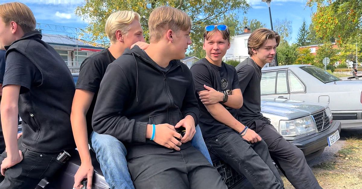 Hannes, 17, hyllar st&ouml;det &ndash; men k&auml;nner oro att g&aring; tillbaka till Brinellskolan