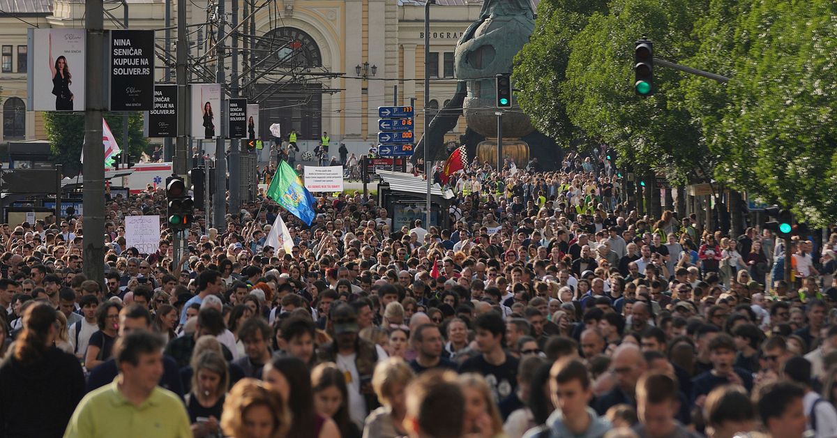 Åtta månader av protester i Serbien: ”Våldet ökar dag för dag”