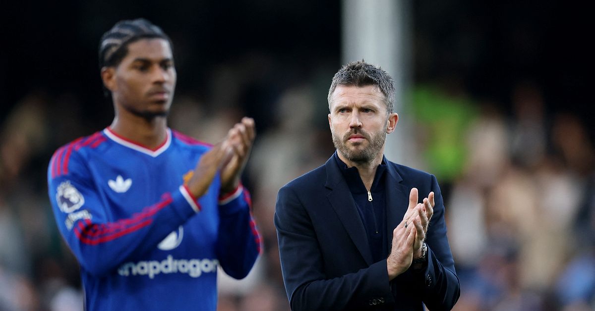 Manchester United sågas av ikonen 
