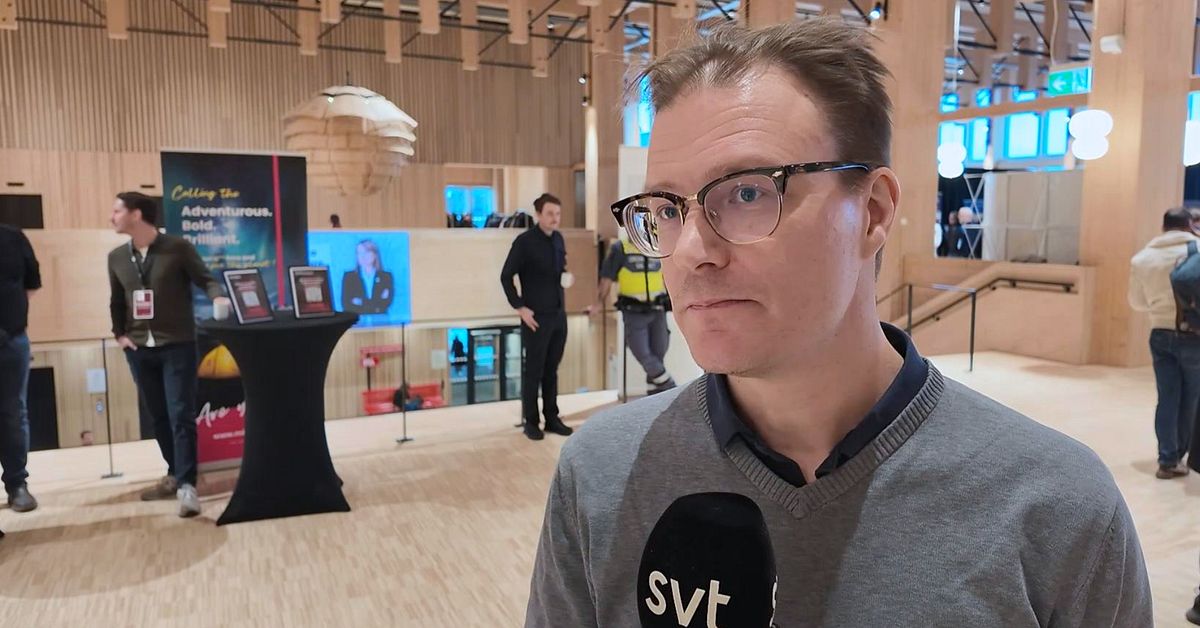 Språkforskarens om Northvolt-personalen: ”Har levt segregerade” | SVT ...