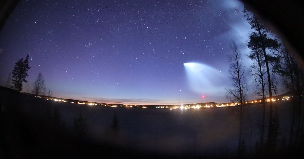 G&aring;tfullt ljusfenomen syntes &ouml;ver V&auml;sterbotten i natt