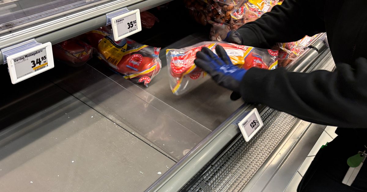 Coop och Axfood stoppar varor fr&aring;n Vaggeryds chark efter SVT:s avsl&ouml;jande