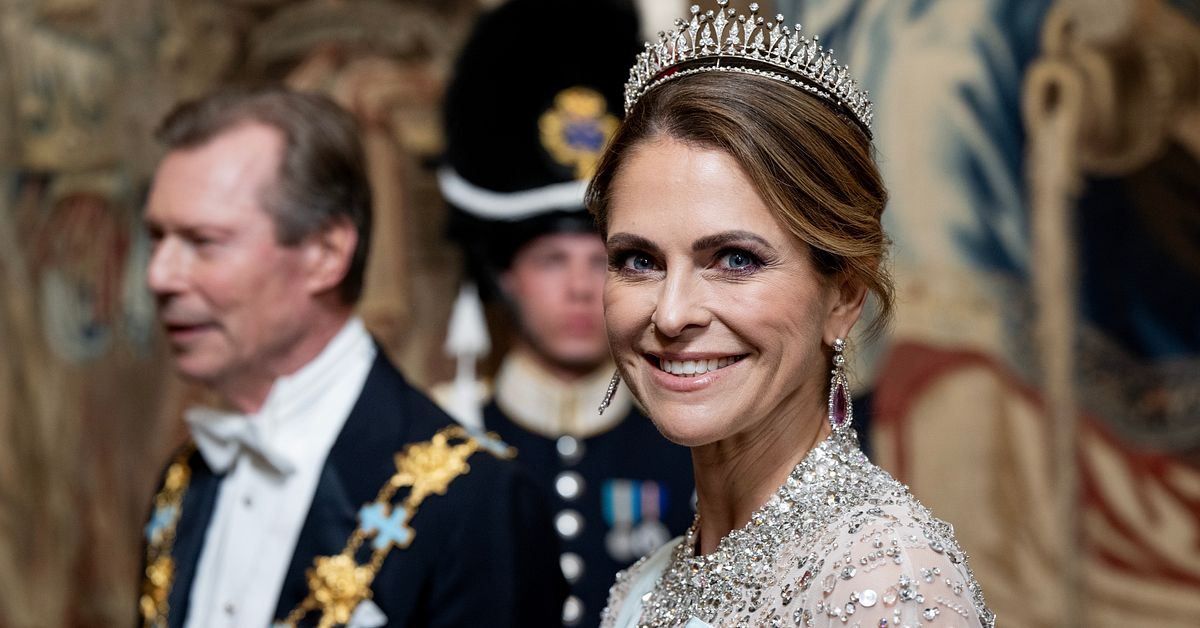 Prinsessan Madeleine &auml;ter middag med idrottshj&auml;ltar i G&auml;vle