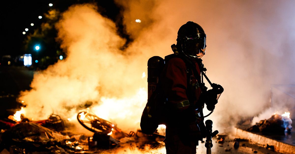 Efter protesterna i Frankrike &ndash; ministrar i krism&ouml;te