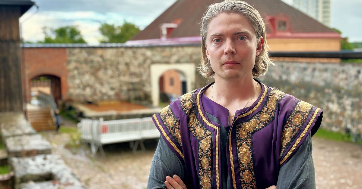 David Lindh i rampljuset n&auml;r Nyk&ouml;pings g&auml;stabud premi&auml;rspelar
