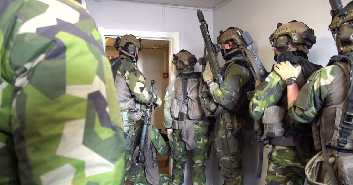Se när militären övar i Kirunas ödehus