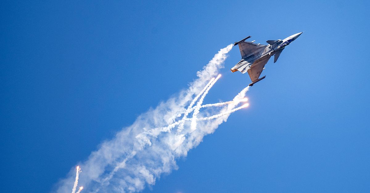 Nytt miljardkontrakt till Saab –  Försvarsmakten köper flygunderhåll