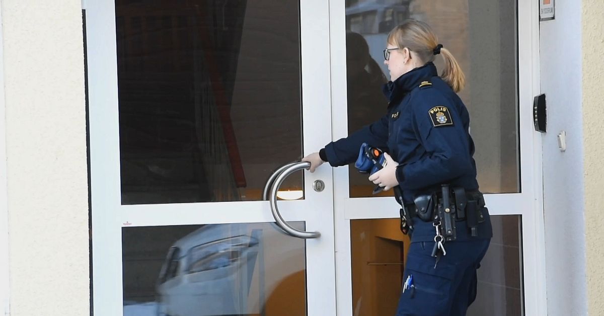 En person avliden efter lägenhetsbrand i Katrineholm SVT Nyheter