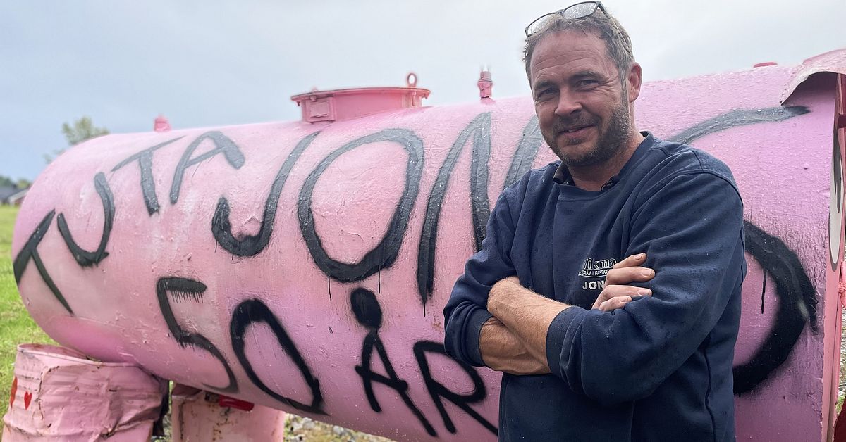 Rosa gris p&aring; villov&auml;gar fr&aring;n J&auml;mtland &ndash; hamnade i Hudiksvall