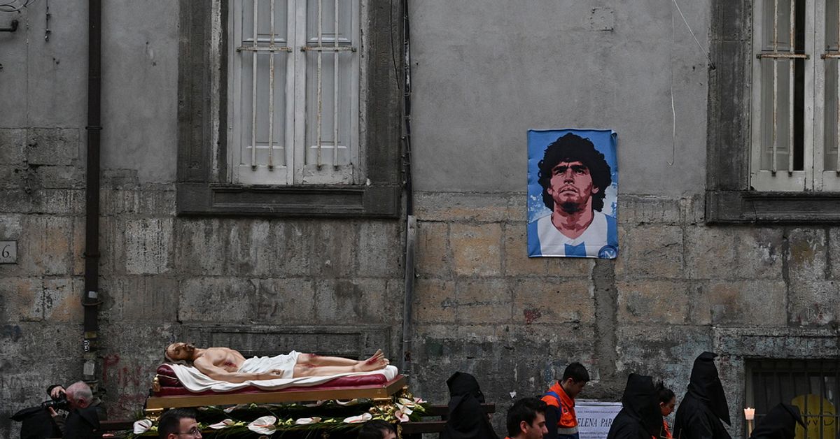 Det stormar inför rättegången mot läkare anklagade för Diego Maradonas död