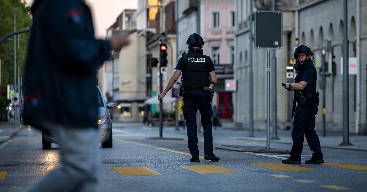 Skottlossning p&aring; rejv i Aarau i Schweiz &ndash; flera skadade