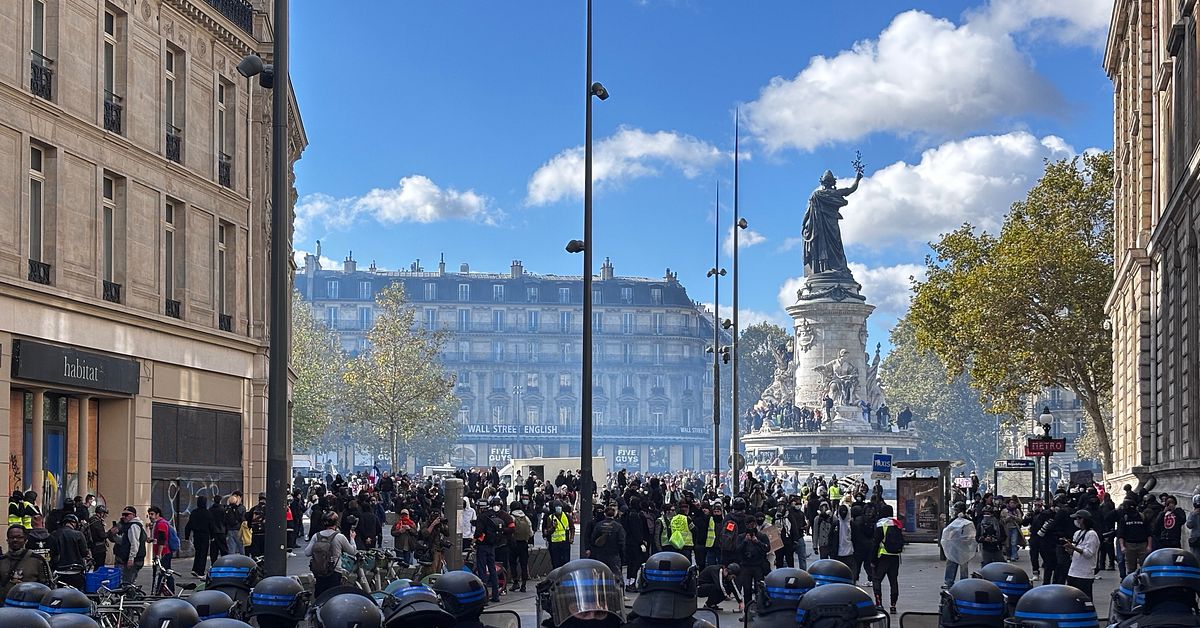 French Police Fire Tear Gas in Paris as Nationwide Cost-of-Living Protests Erupt