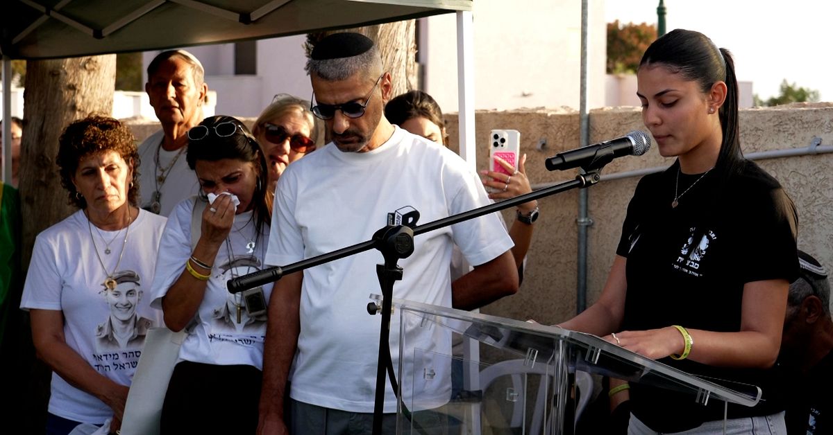 Efter Hamas attack – systern tar värvning för att hedra sin bror