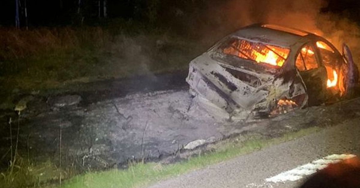 Ton&aring;ring d&ouml;ms efter A-traktorkrasch i Norr Amsberg &ndash; passagerare skadades sv&aring;rt