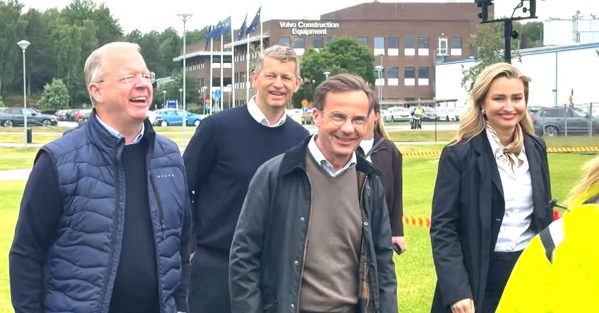 Statsministern fick k&ouml;ra gr&auml;vmaskin n&auml;r bygget av ny fabrik invigdes i Eskilstuna