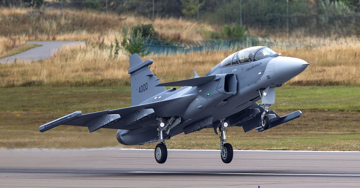 H&auml;r g&ouml;r Gripen F sin f&ouml;rsta flygning