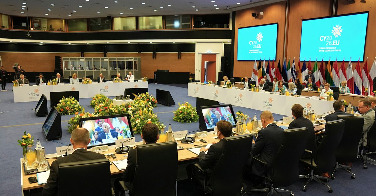 EU-ledarna m&ouml;ts p&aring; Cypern &ndash; &rdquo;s&ouml;ker sin roll i Mellan&ouml;stern&rdquo;